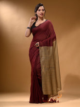 Load image into Gallery viewer, Maroon Cotton Handspun Soft Saree With Contrast Beige Pallu