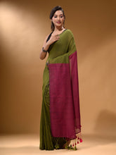 Load image into Gallery viewer, Moss Green Cotton Handspun Soft Saree With Contrast Fuchsia Pallu