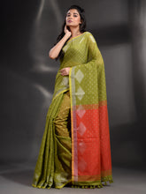 Load image into Gallery viewer, Green Cotton Blend Handwoven Saree With Geometric Border
