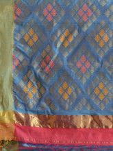 Load image into Gallery viewer, Rough Pink And Sky Blue Cotton Blend Handwoven Patli Pallu Saree With Texture Design