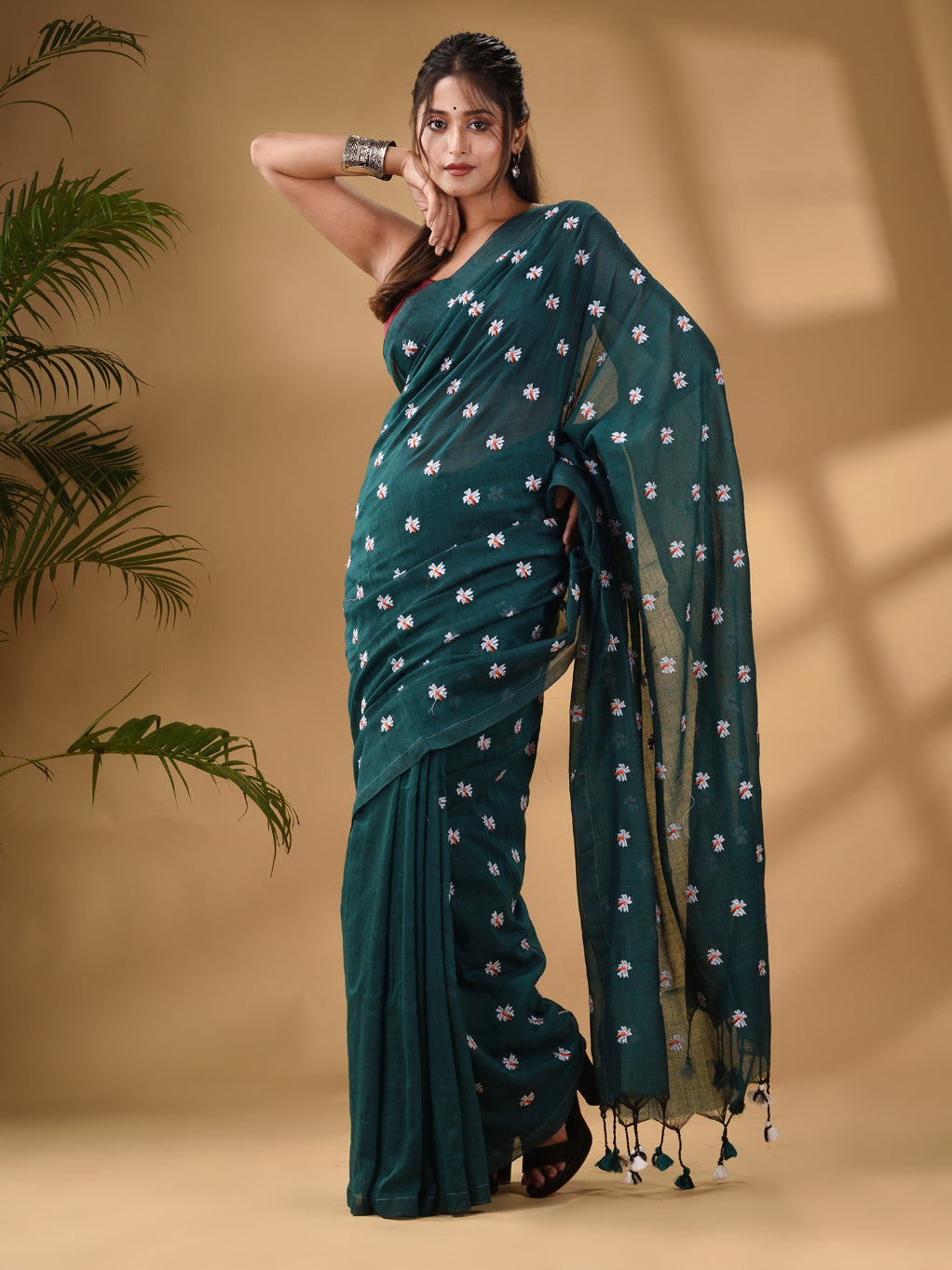 Teal Cotton Handwoven Soft Saree With Floral Motifs