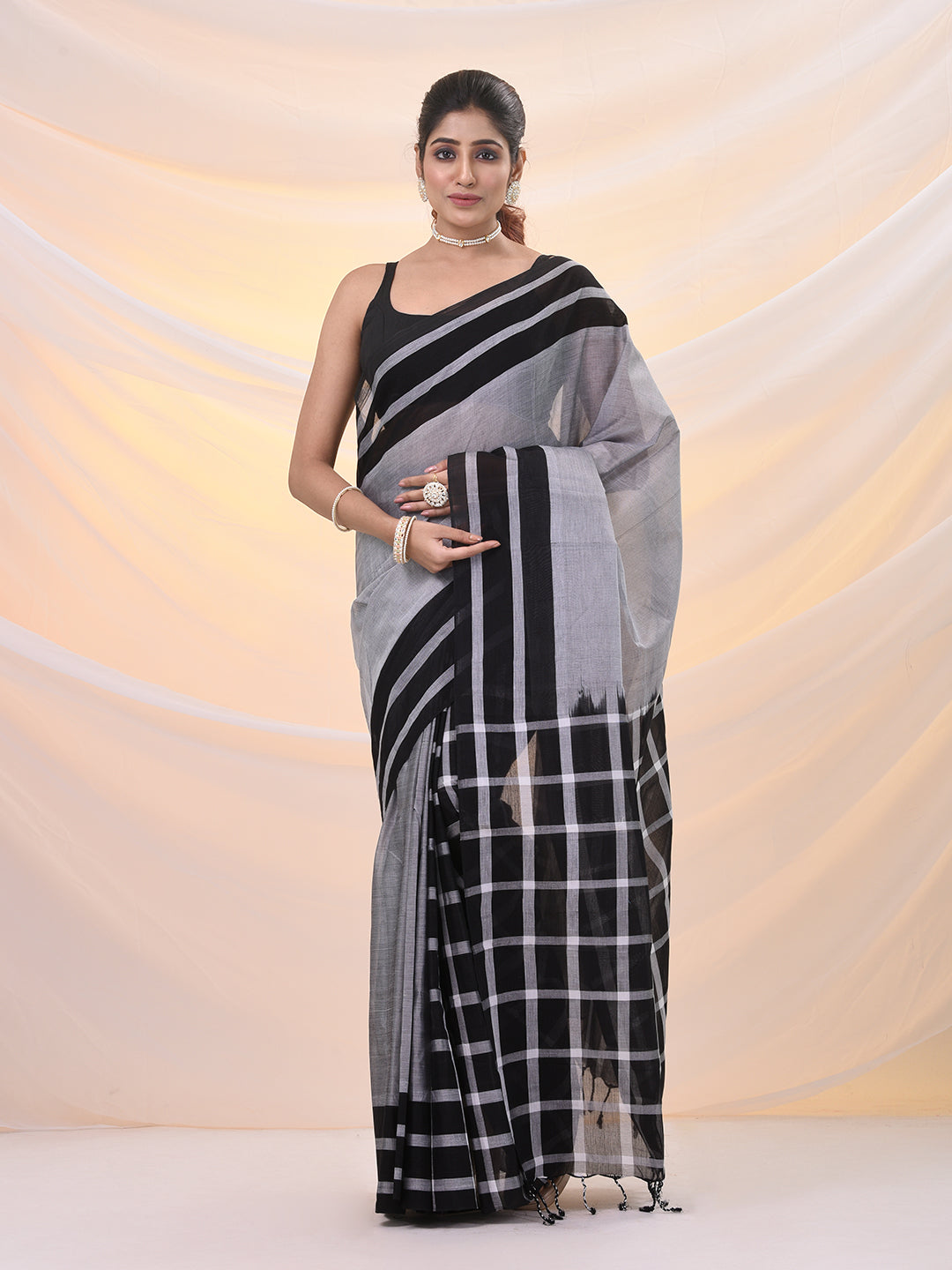 Grey And Black Cotton Handspun Soft Saree With Stripes Borders