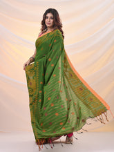 Load image into Gallery viewer, Green Cotton Handspun Saree With Woven Nakshi Borders
