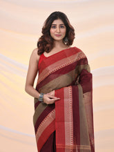 Load image into Gallery viewer, Maroon Pure Cotton Tant Saree With Temple Border
