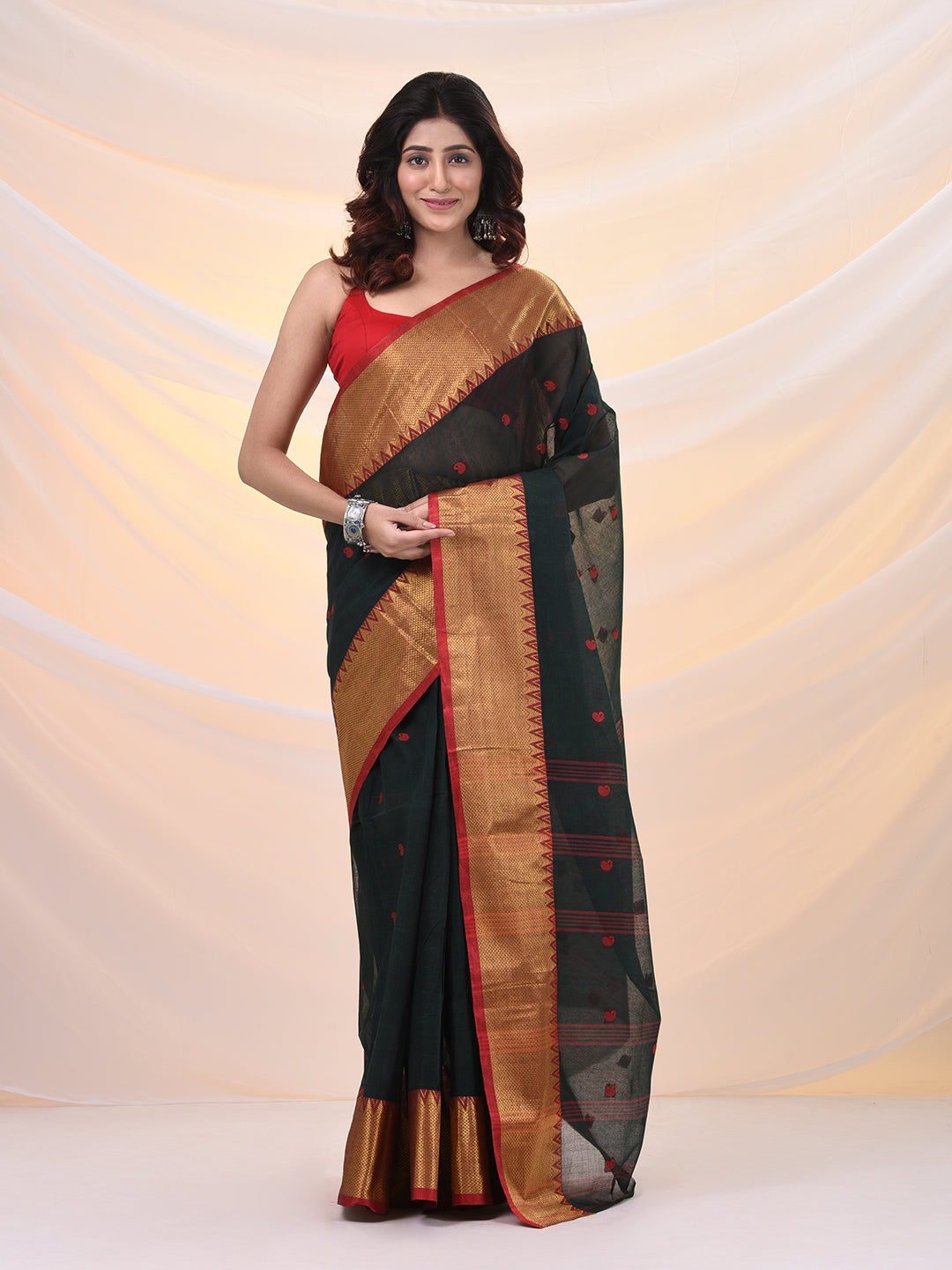 Dark Green Pure Cotton Tant Saree With Zari Border