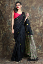 Load image into Gallery viewer, Black Matka Handwoven Soft Saree With Design Pallu
