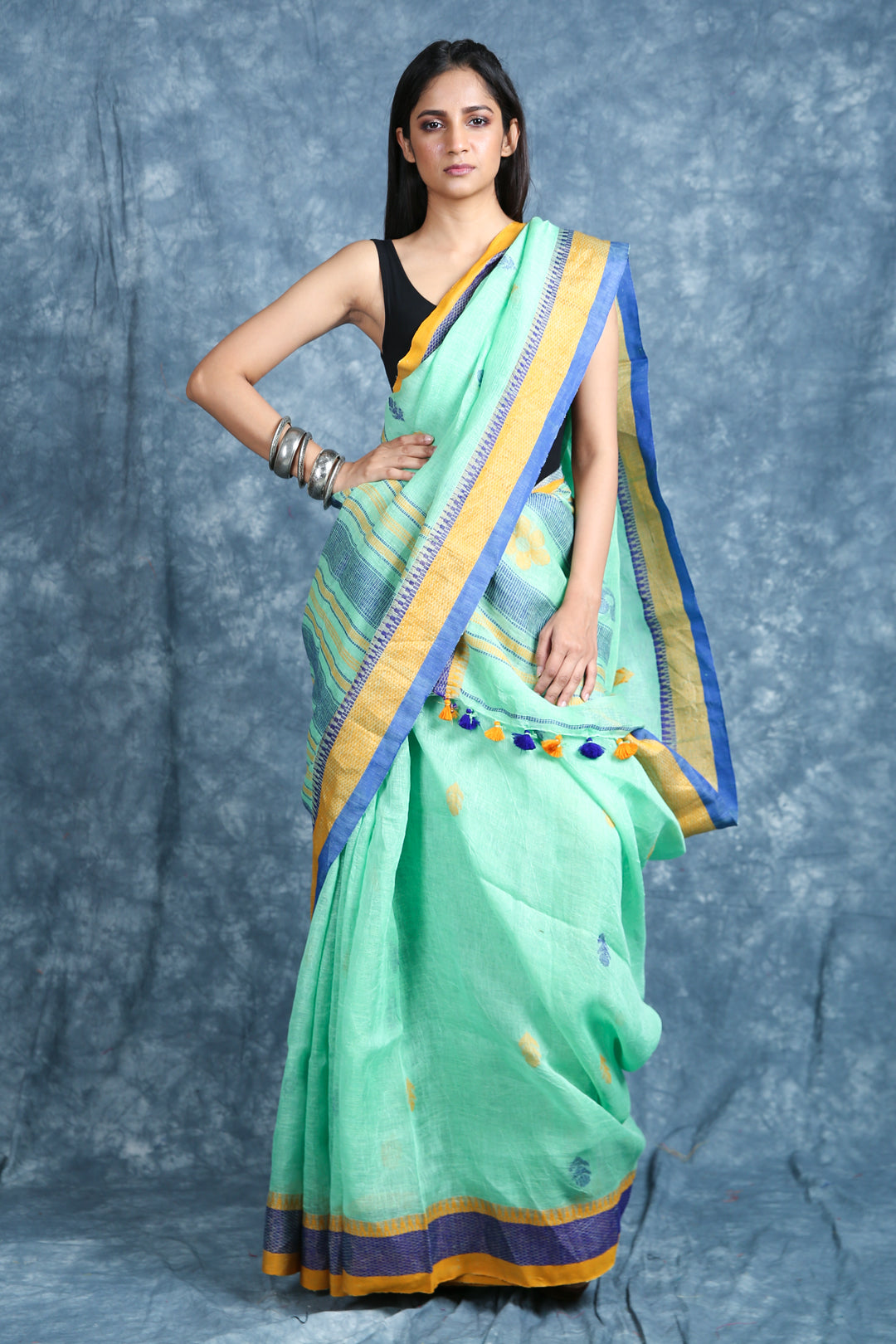 Green Linen Handwoven Soft Saree With Multicolor Pallu