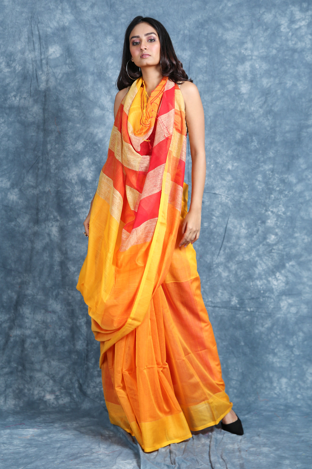 Yellow Blended Cotton Handwoven Soft Saree With Multicolor Pallu