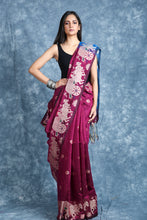 Load image into Gallery viewer, Magenta Blended Cotton Handwoven Soft Saree With Design Border

