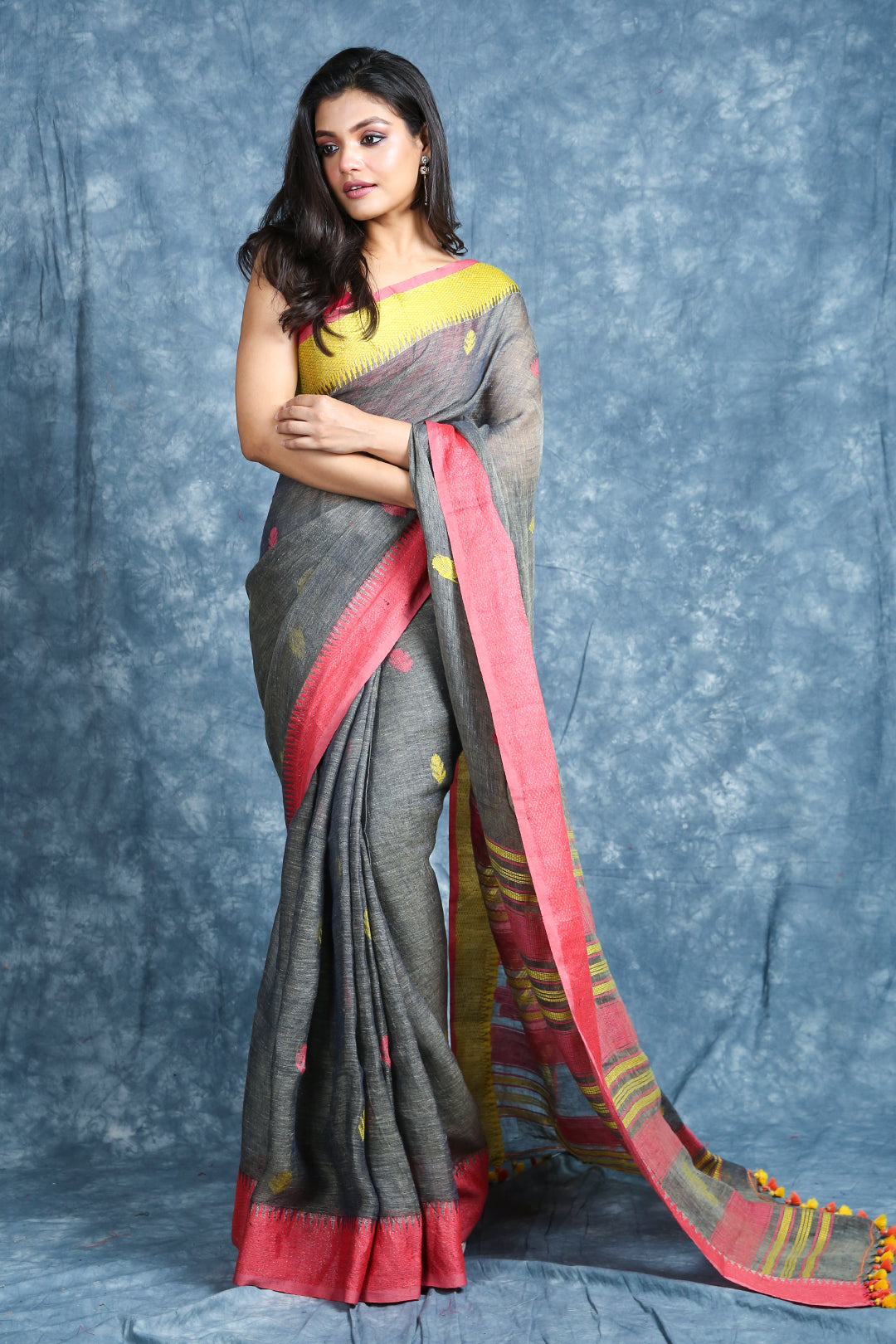 Grey Linen Handwoven Soft Saree With Multicolor Pallu