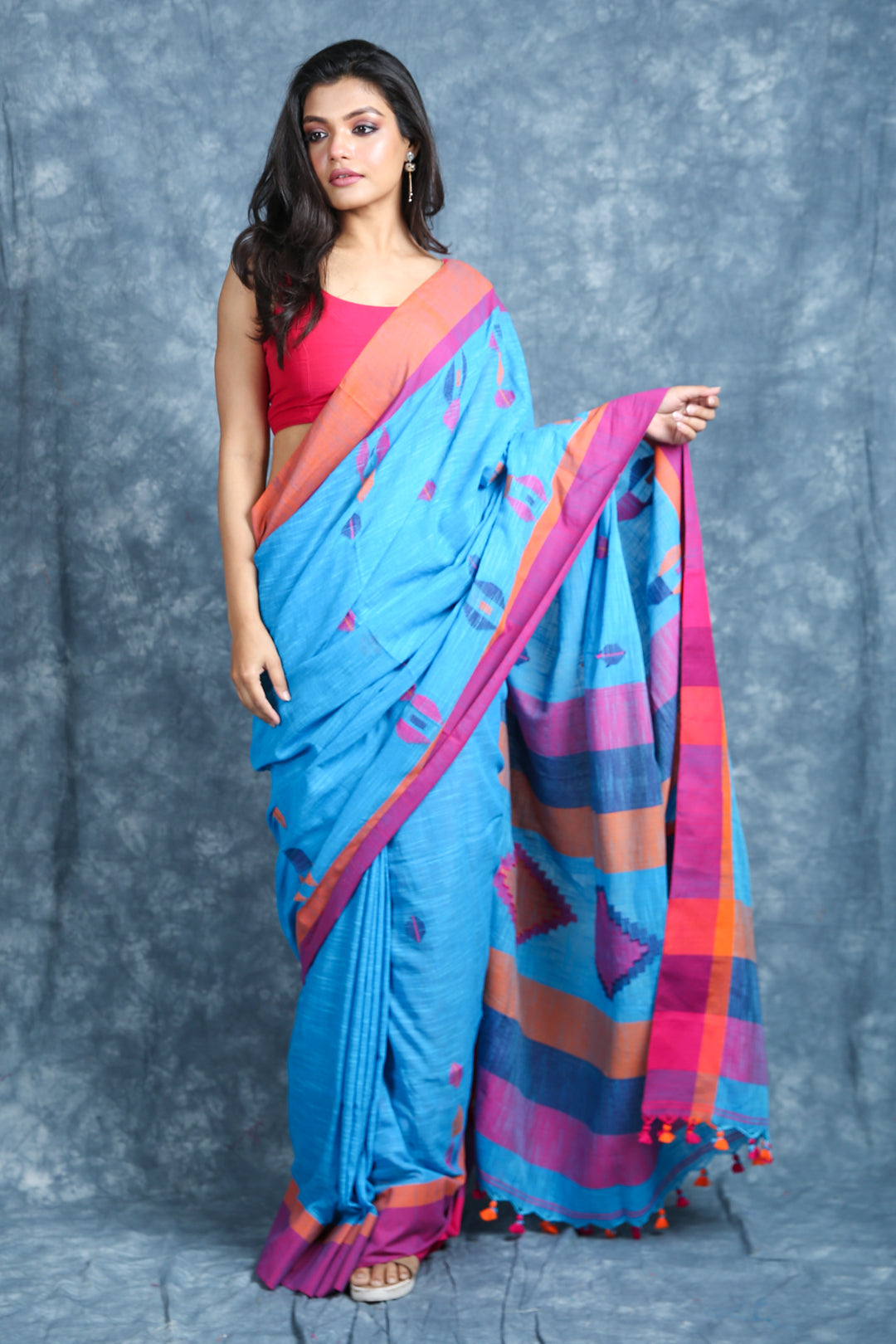 Sky blue Blended Cotton Handwoven Soft Saree With Multicolor Design Pallu