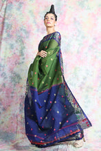 Load image into Gallery viewer, Green Blended Cotton Handwoven Soft Saree With Thread Work
