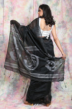 Load image into Gallery viewer, Black Sequence Handloom Saree With Rich Pallu
