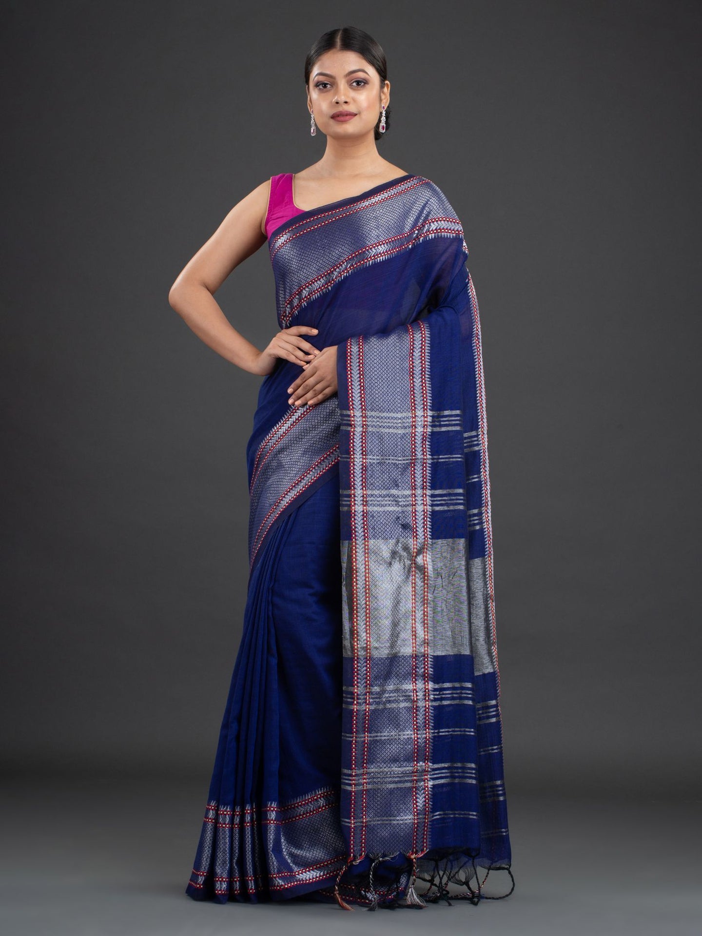Women Blue Solid Hand woven Cotton Sarees