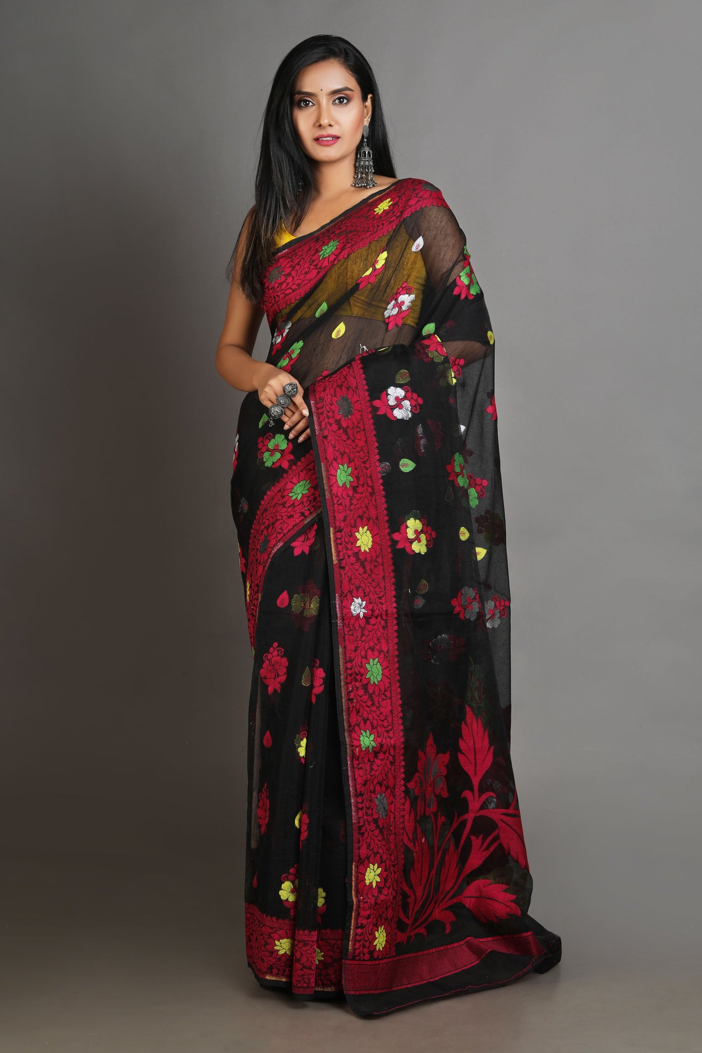 Black And Red Silk Cotton Handwoven Jamdani Saree