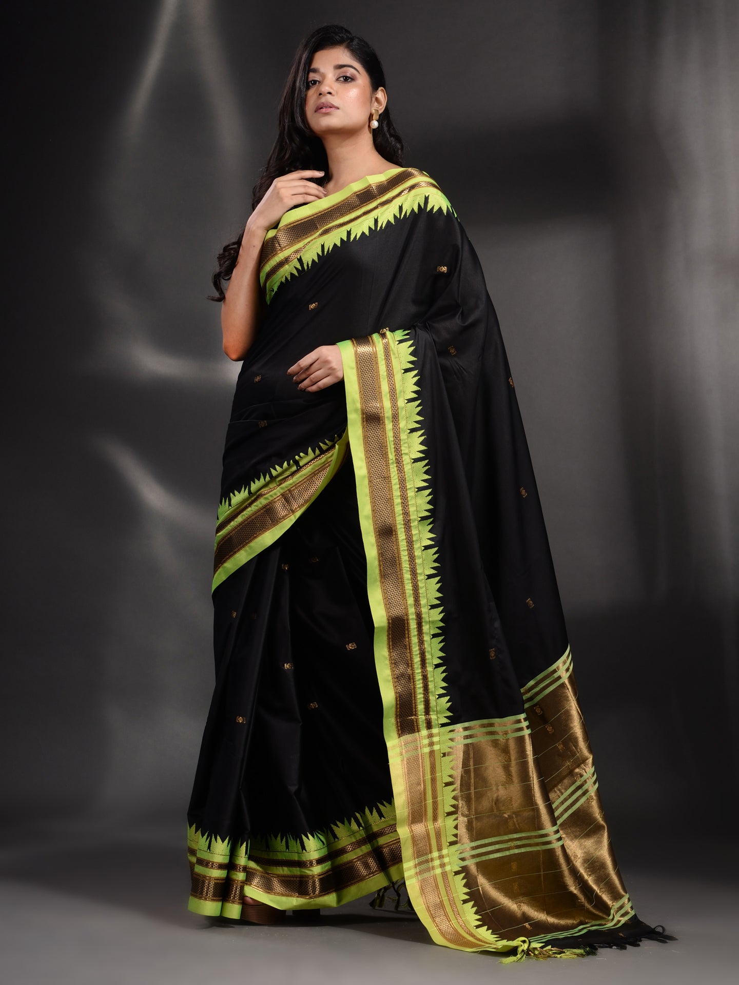 Black Silk Handwoven Soft Saree With Geometric Border