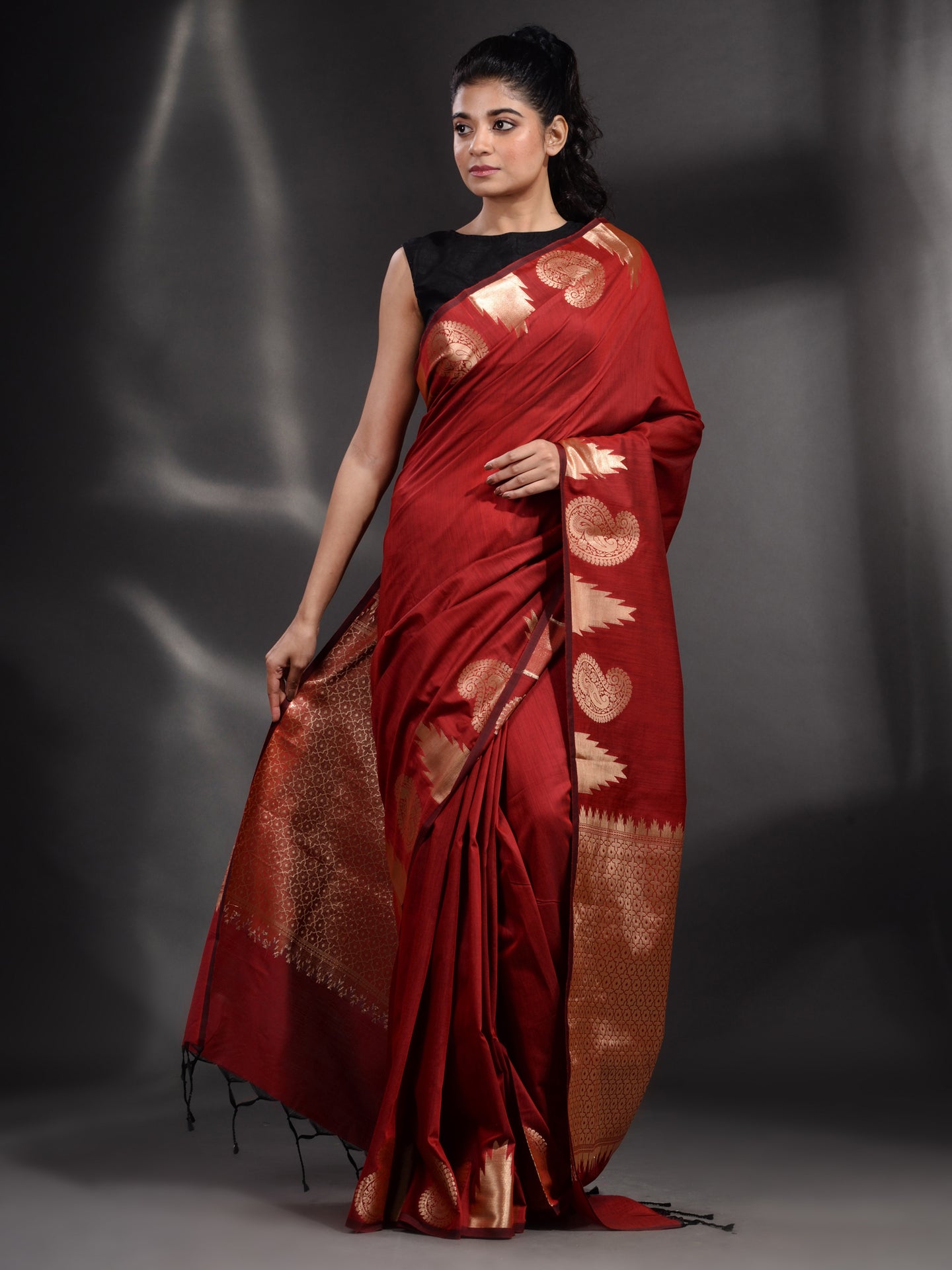 Red Silk Handwoven Soft Saree With Kolka Border