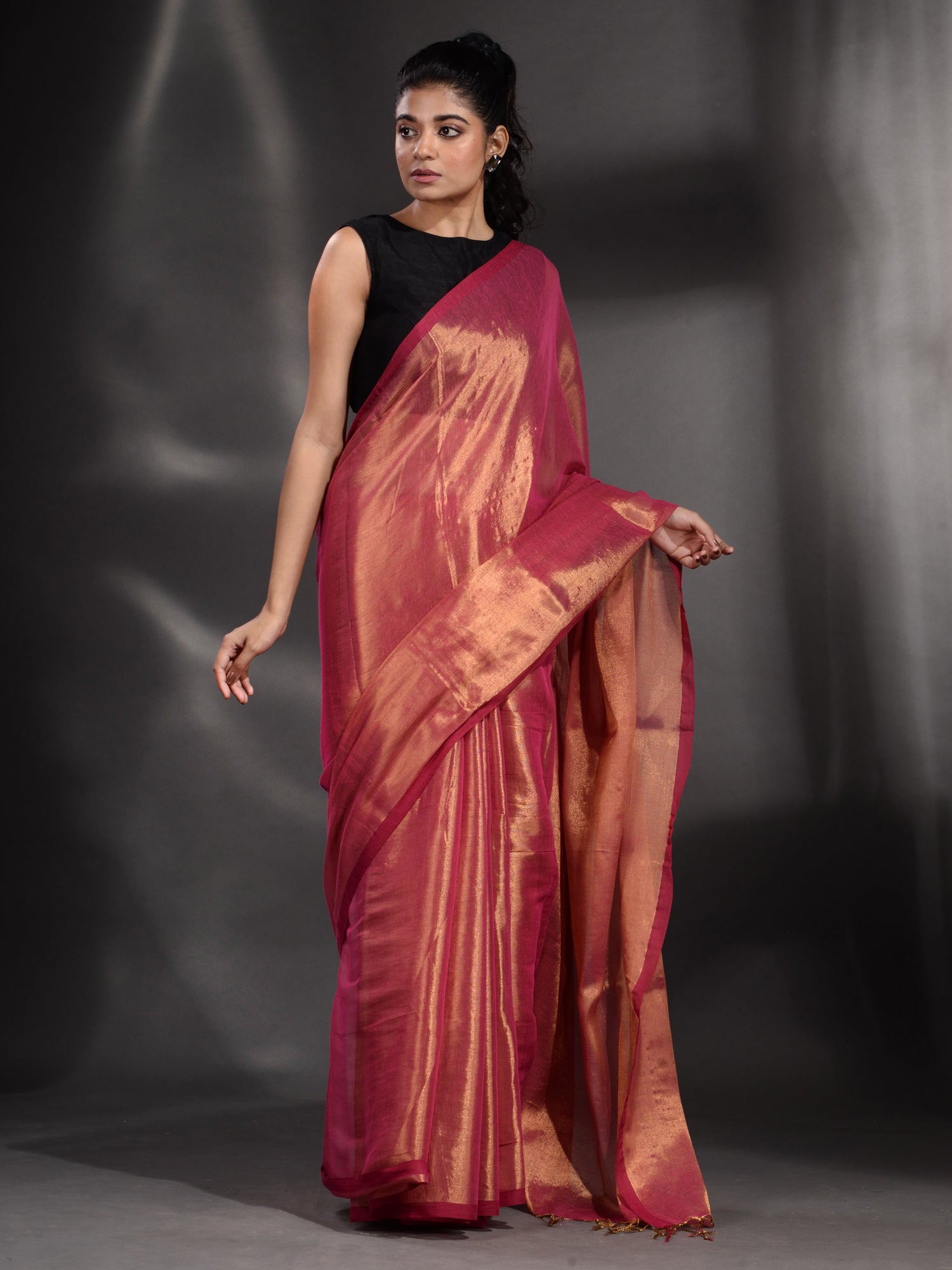 Tissue Silk Sarees - Shop Pure Banarasi Tissue Silk Sarees online - Sacred  Weaves