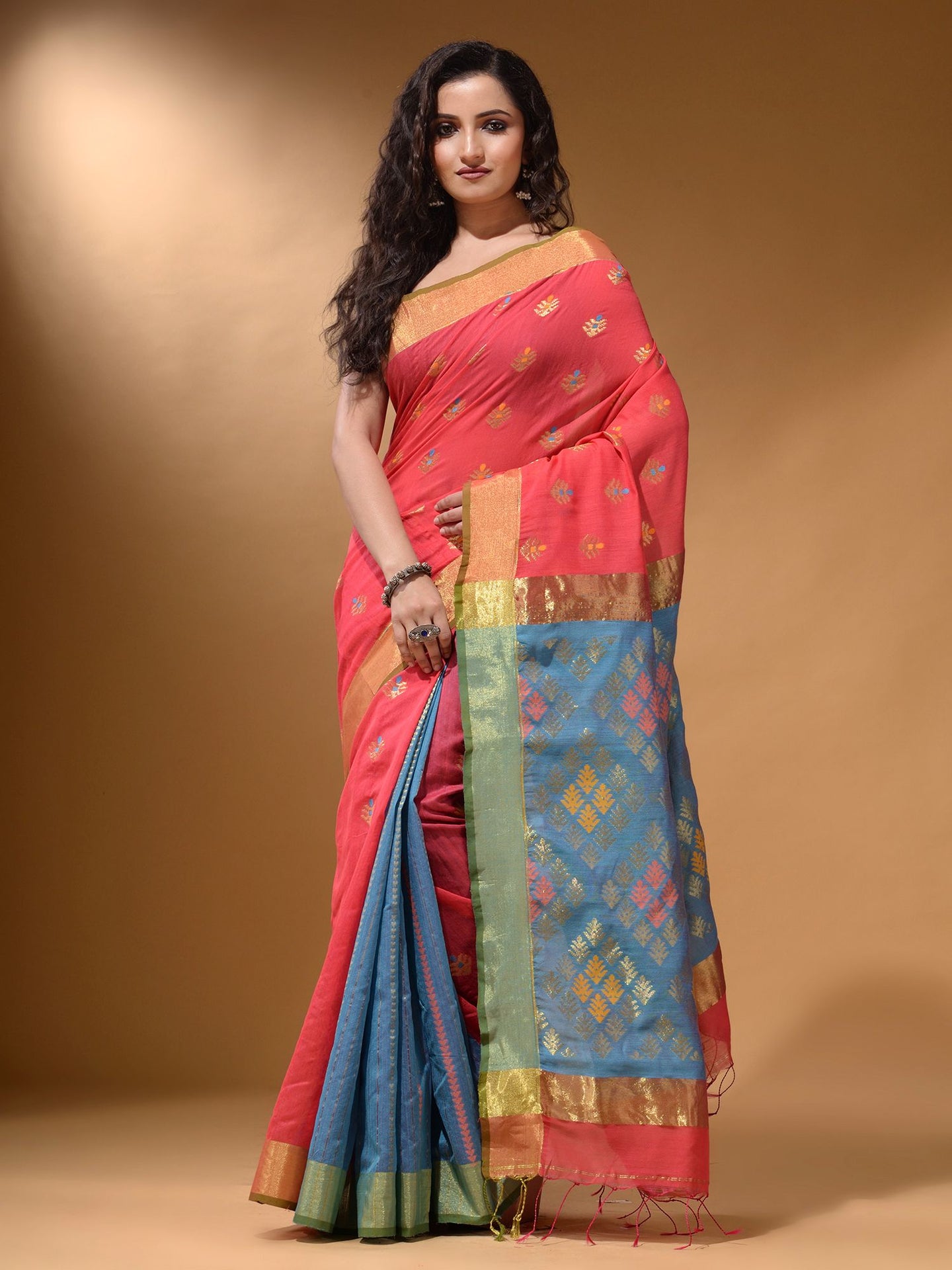 Rough Pink And Sky Blue Cotton Blend Handwoven Patli Pallu Saree With Texture Design