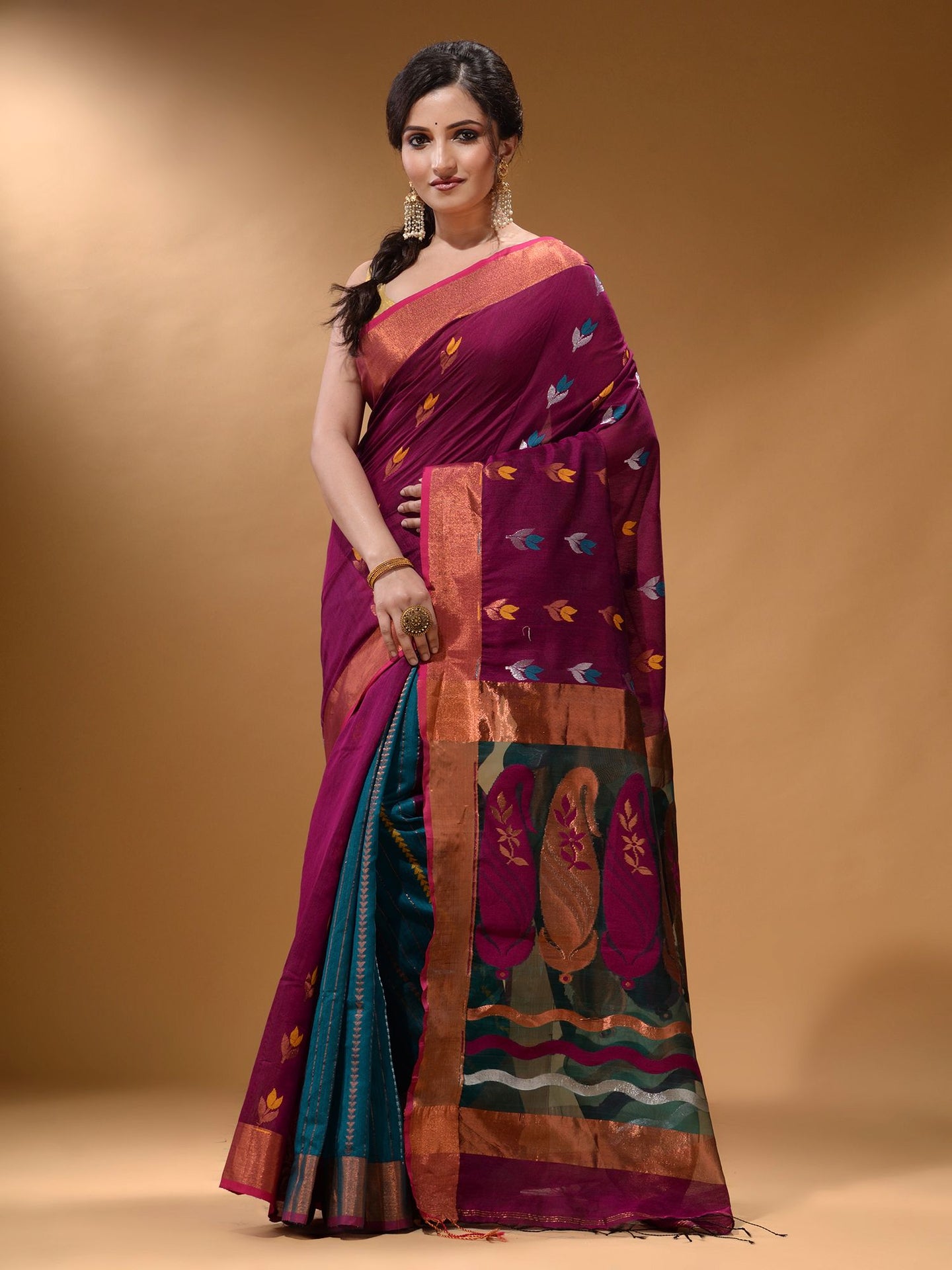 Magenta And Teal Cotton Blend Handwoven Patli Pallu Saree With Floral And Paisley Motifs