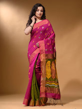 Load image into Gallery viewer, Fuchsia And Sap Green Cotton Blend Handwoven Patli Pallu Saree With Floral And Paisley Motifs
