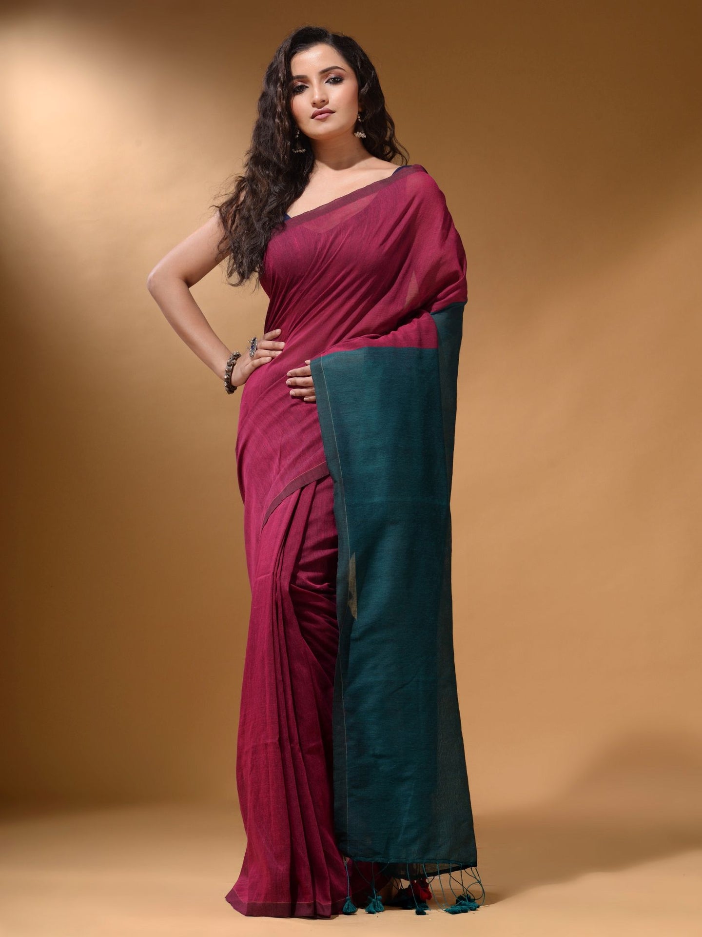 Magenta Cotton Handspun Soft Saree With Contrast Teal Pallu