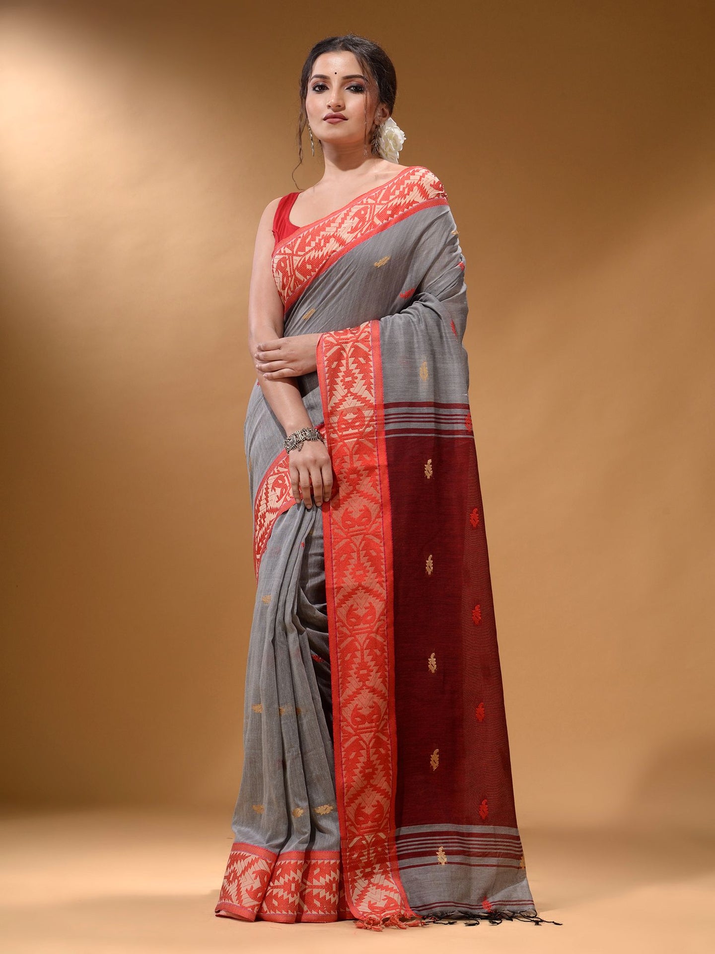 Grey Cotton Handspun Soft Saree With Nakshi Border And Contrast With Red Pallu