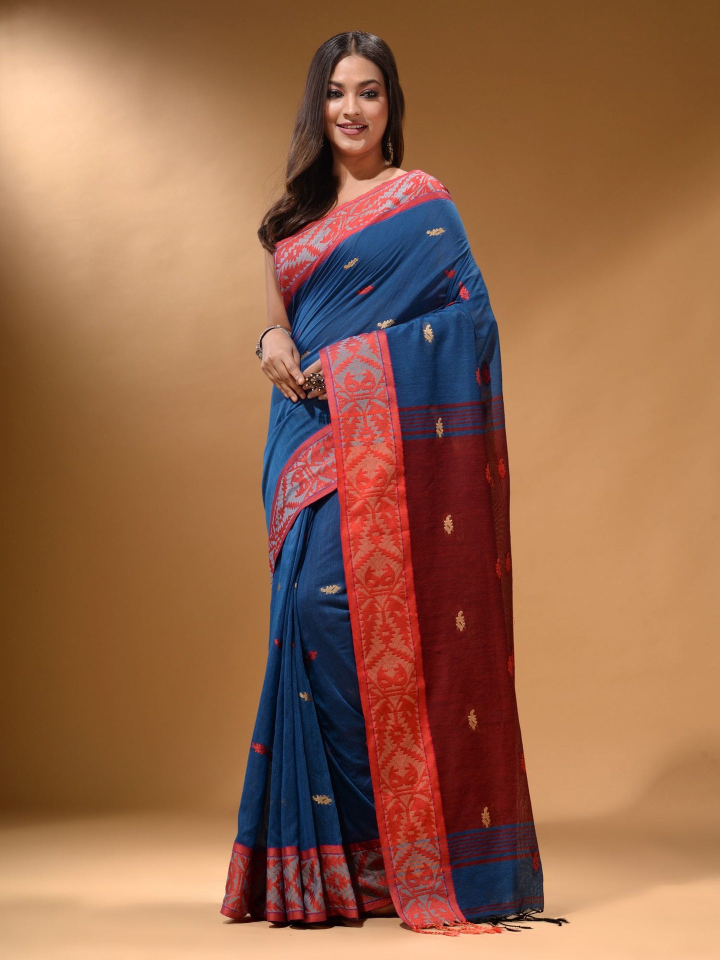 Yale Blue Cotton Handspun Soft Saree With Nakshi Border And Contrast With Red Pallu