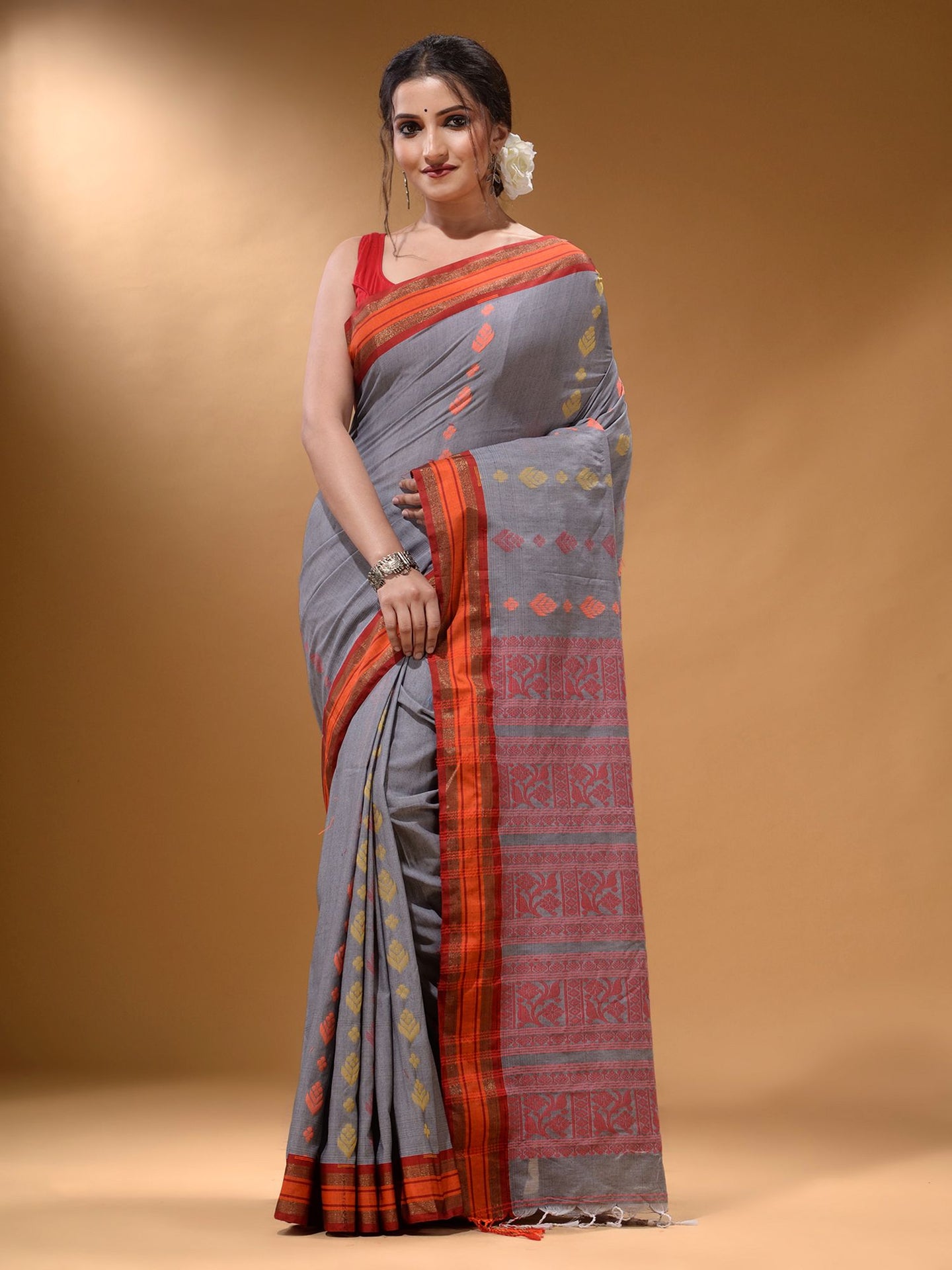 Lava Grey Silk Matka Soft Saree With Nakshi Pallu