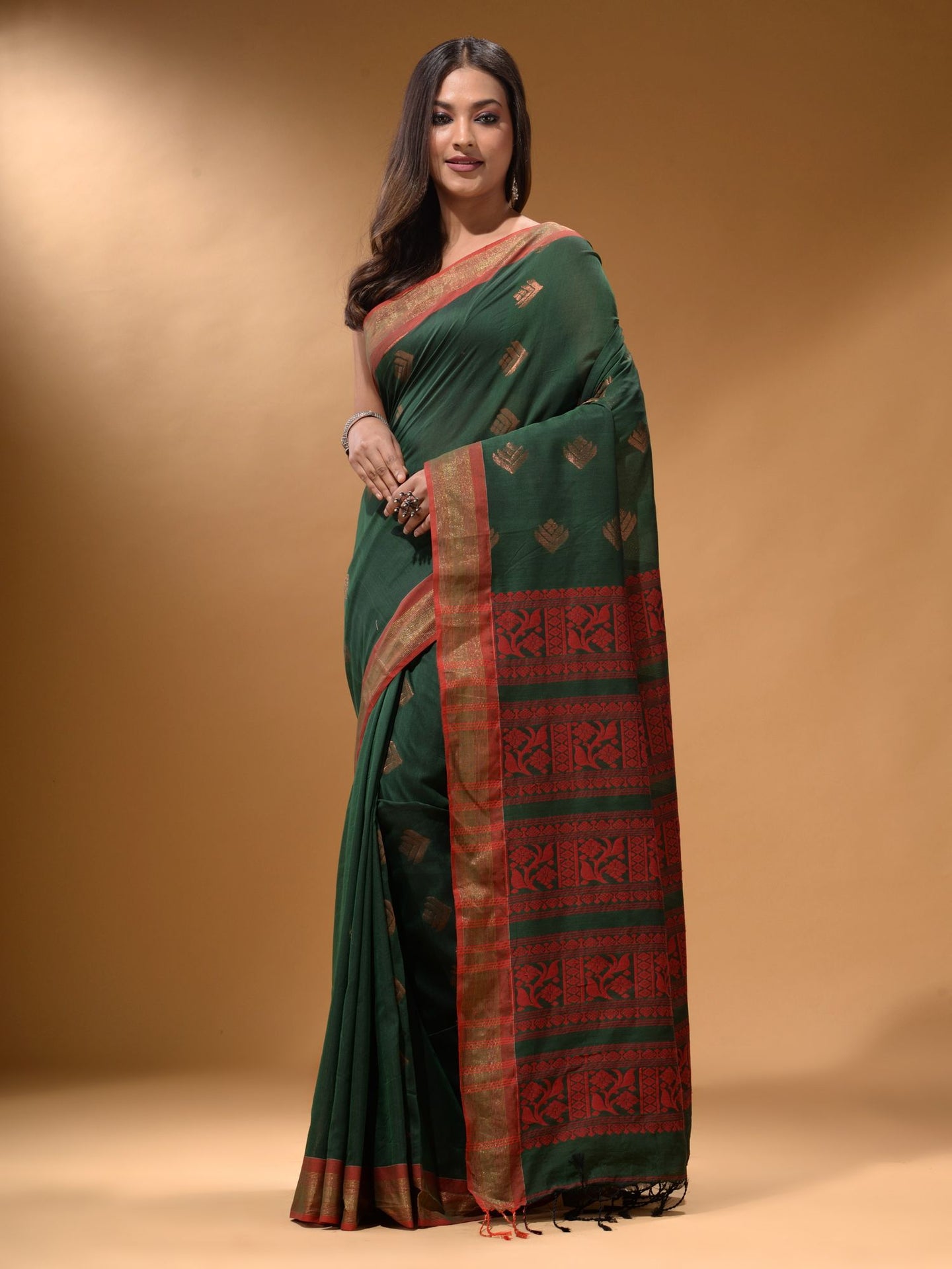 Green Silk Matka Soft Saree With Nakshi Pallu