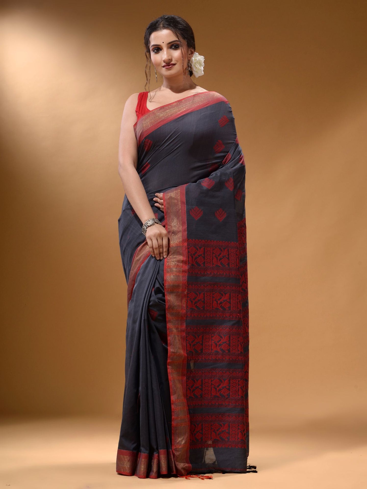 Shadow Grey Silk Matka Soft Saree With Nakshi Pallu