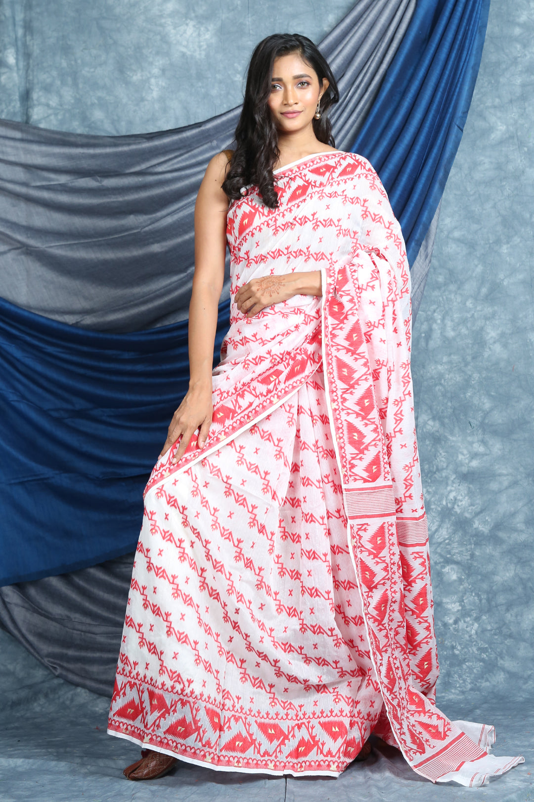 Dhakai Jamdani saree in white with red pallu with Thread Work in all over  saree