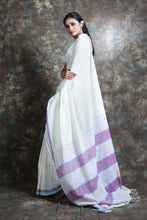 Load image into Gallery viewer, White Blended Cotton Handwoven Soft Saree With Allover Woven

