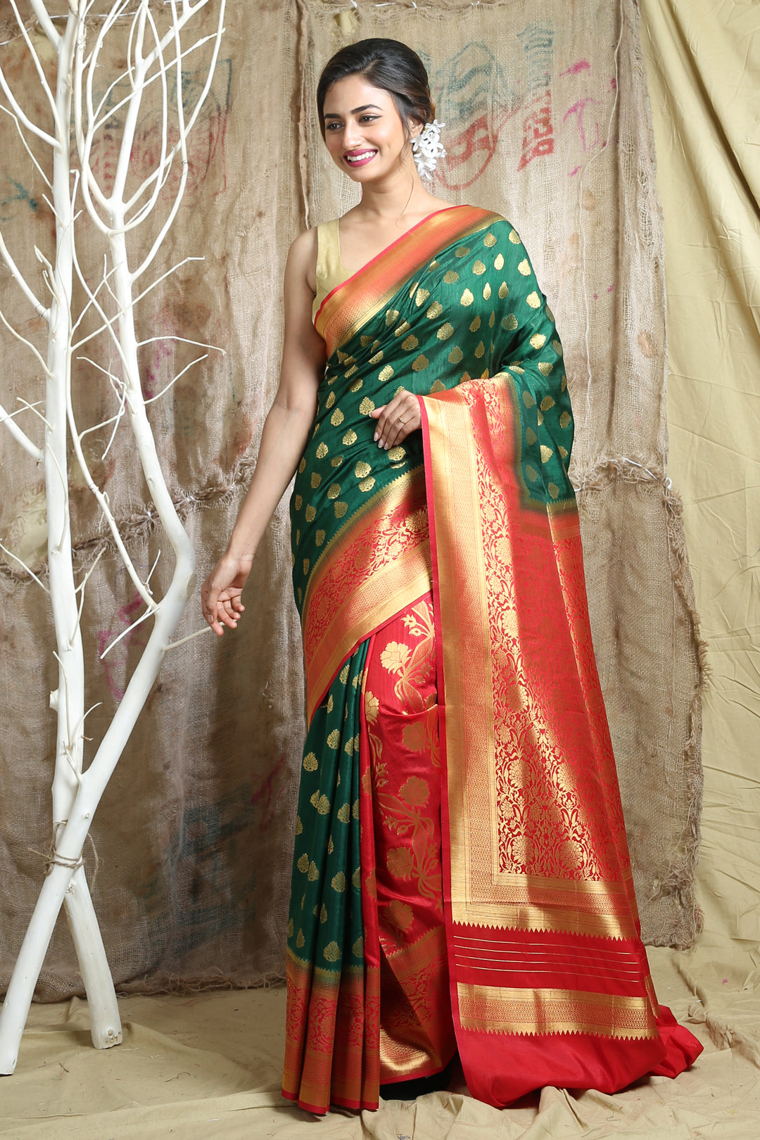 Green & Red Half & Hlaf Blended Silk Handwoven Soft Saree With Allover Copper Zari Leaf Design Woven