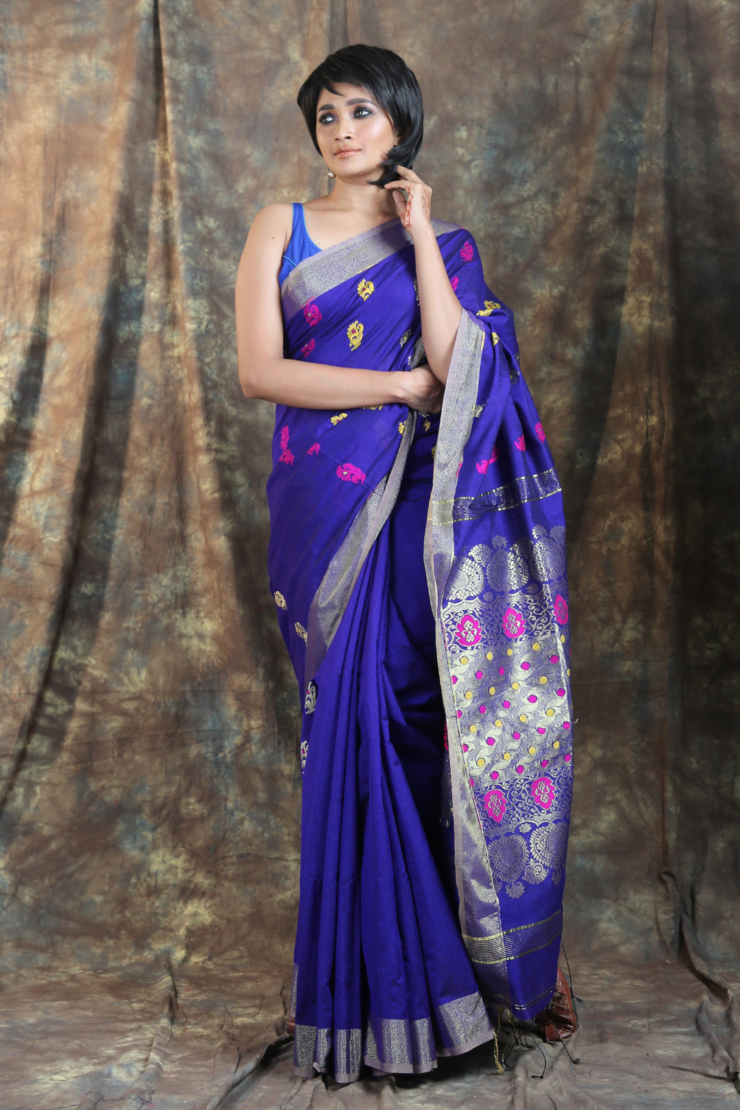 Cobalt Blue Handloom Saree With Floral Pallu