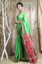 Load image into Gallery viewer, Green Silk Cotton Handwoven Soft Saree With Allover Thread weaving
