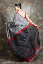 Load image into Gallery viewer, Grey Matka Handwoven Soft Saree With Sequen Pallu
