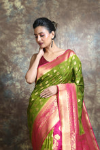 Load image into Gallery viewer, Green &amp; Magenta Half &amp; Hlaf Silk Saree
