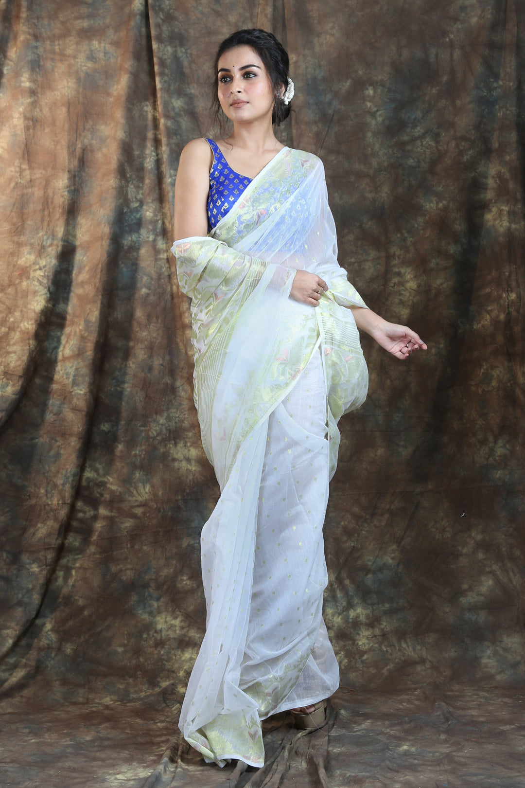 Pearl White Weaving Jamdani Saree With Zari Pallu