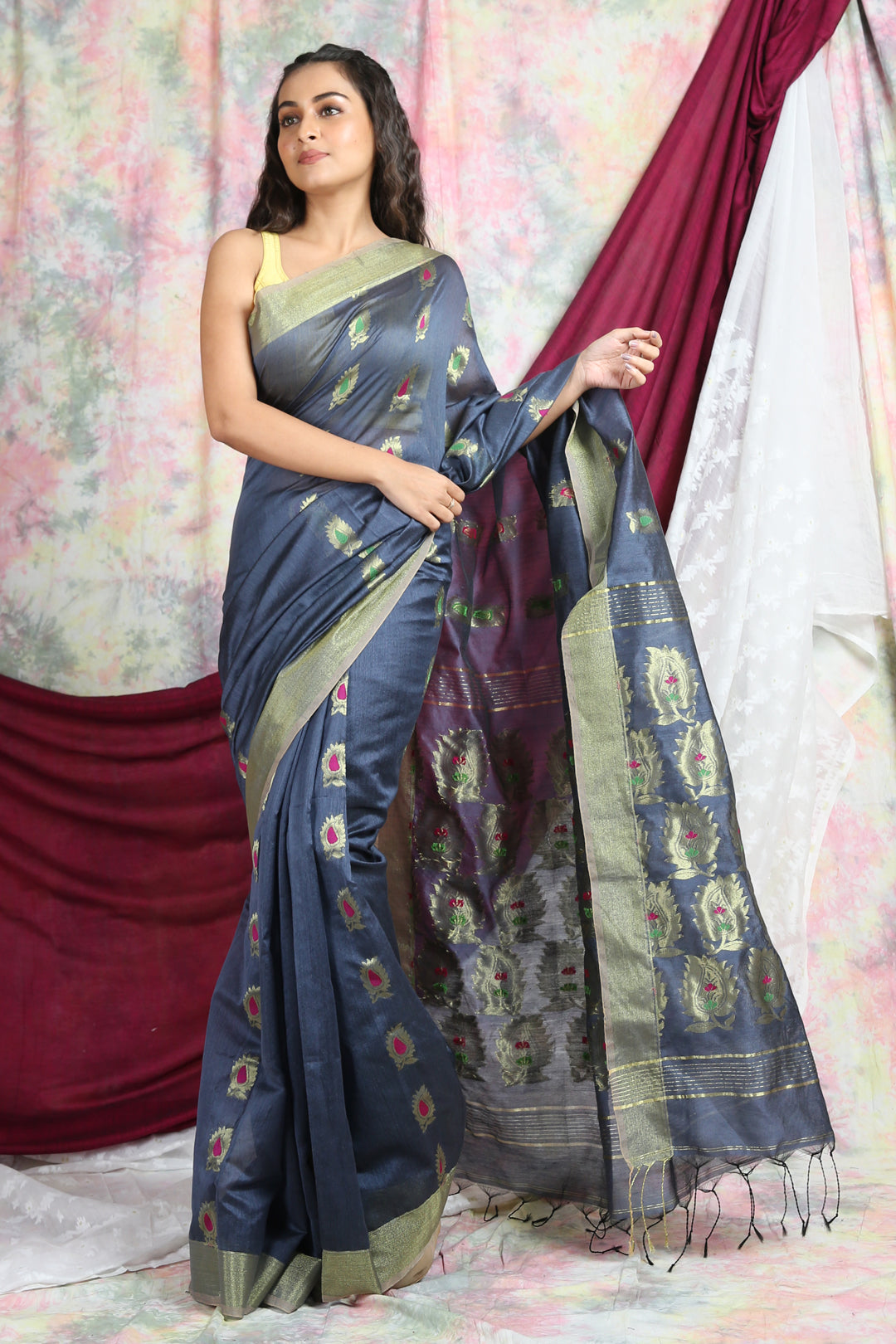 Grey Handloom Saree With Zari Weaving