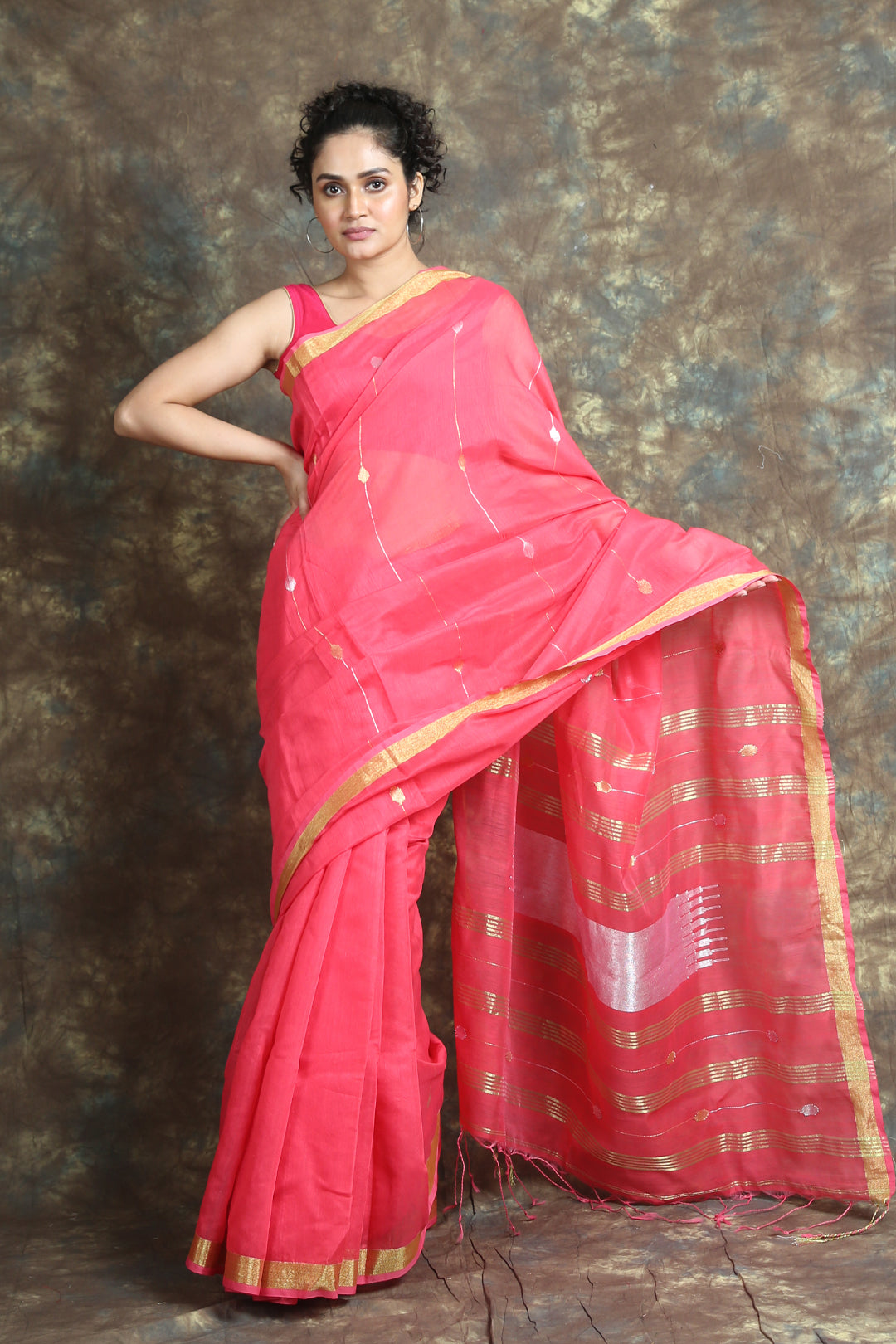 Pink Handloom Saree With Zari Weaving