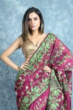 Load image into Gallery viewer, Floral Weaving Majenta Jamdani Saree
