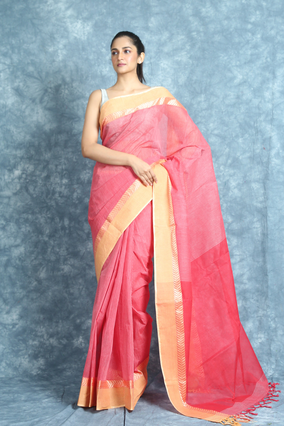 Red Handwoven Cotton Tant Saree