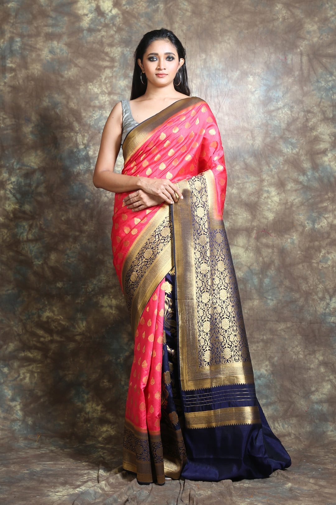 Pink & Navy Blue Half & Half Blended Silk Handwoven Soft Saree With Allover Copper Zari Leaf Design Woven
