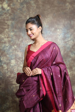 Load image into Gallery viewer, Magenta Matka Handwoven Soft Saree With Weaving Pallu
