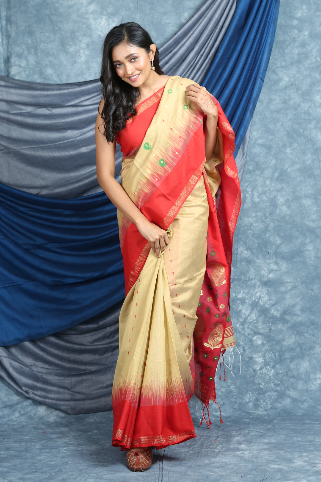 Beige Cotton Saree With Woven Pallu