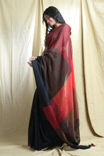 Load image into Gallery viewer, Dark Red Blended Cotton Handwoven Soft Saree With Multicolor Woven

