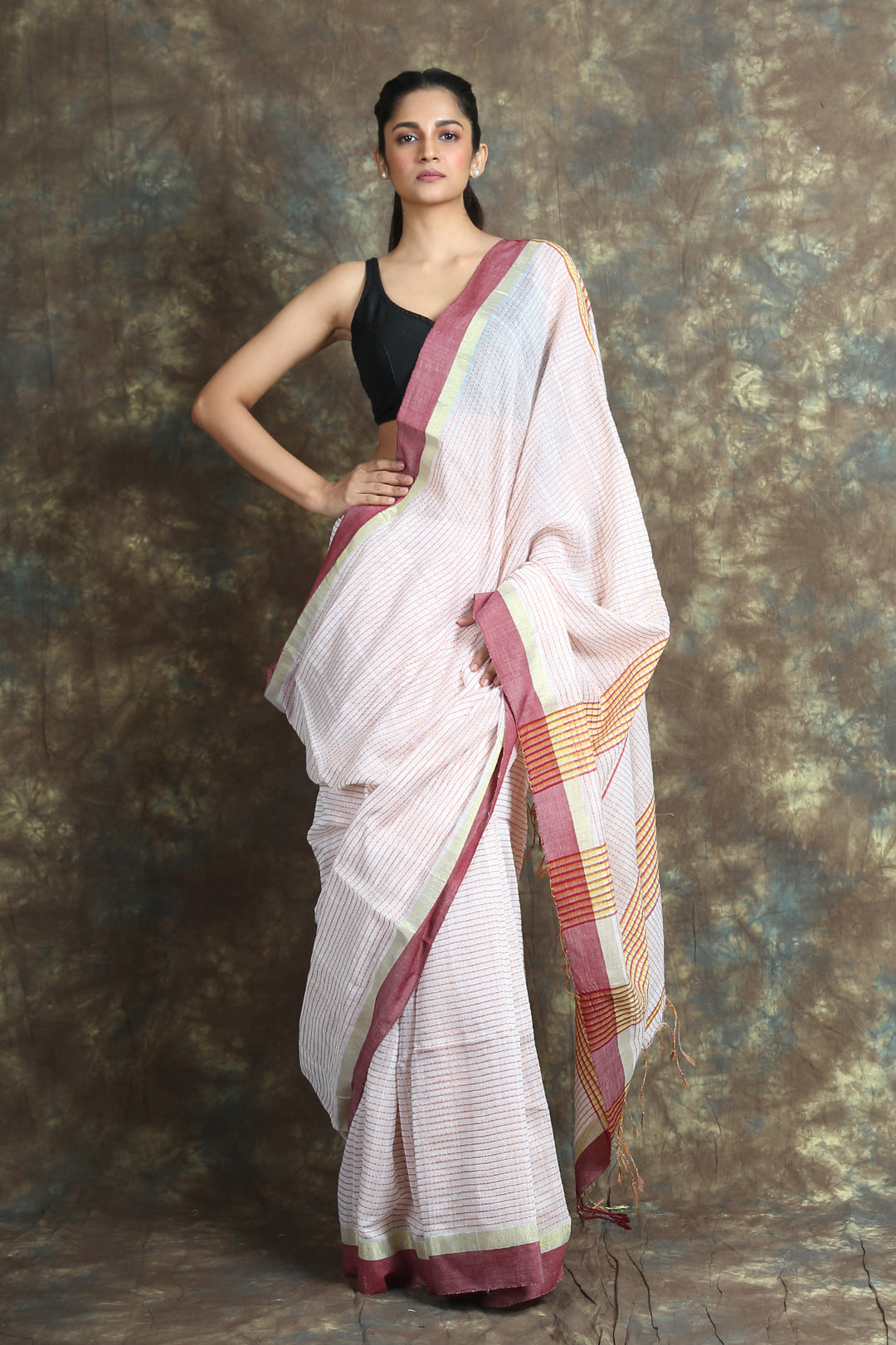 Kantha Style Allover Weaving White Handloom Saree