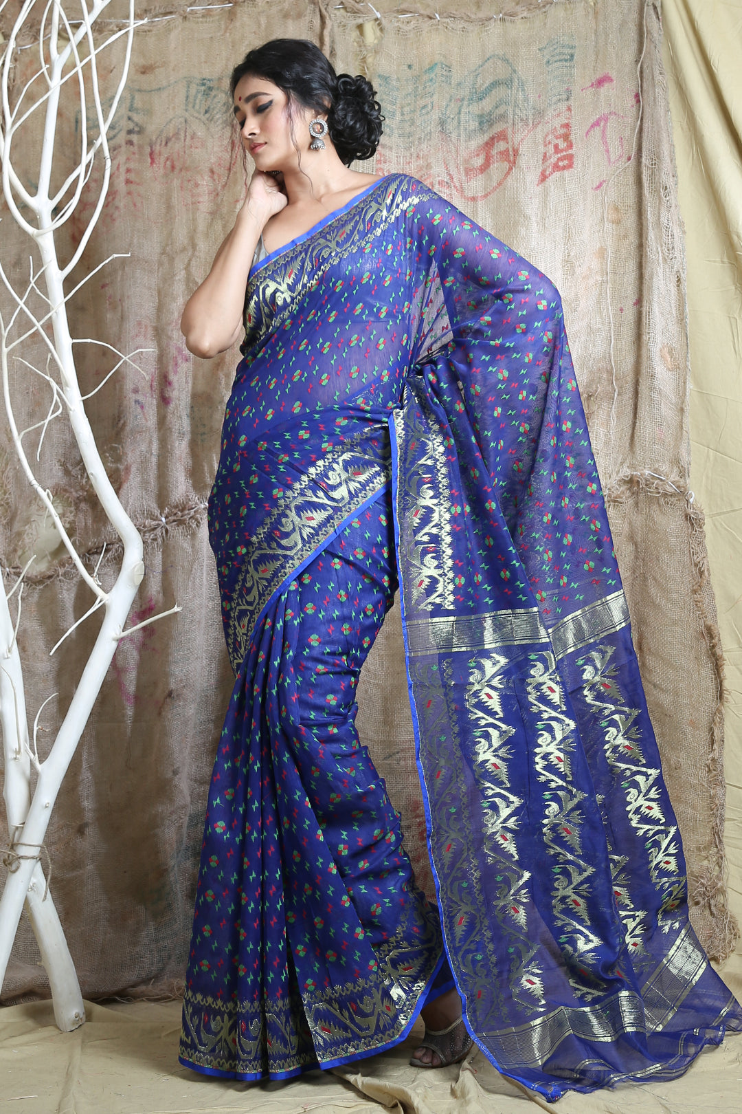 Blue Silk Cotton Handwoven Soft Saree With Allover Thread Weaving