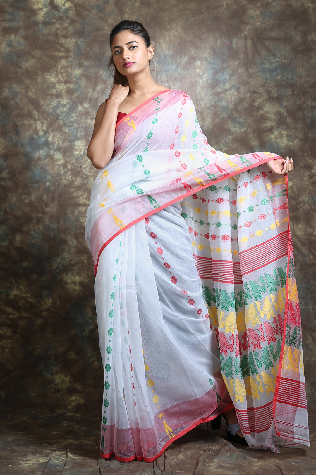 White Silk Cotton Handwoven Soft Saree With Allover Thread weaving